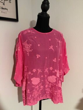 NWT Johnny Was Jonet Blouse Ferera Pink Embroidered Silk Top | Boho Luxe Size M